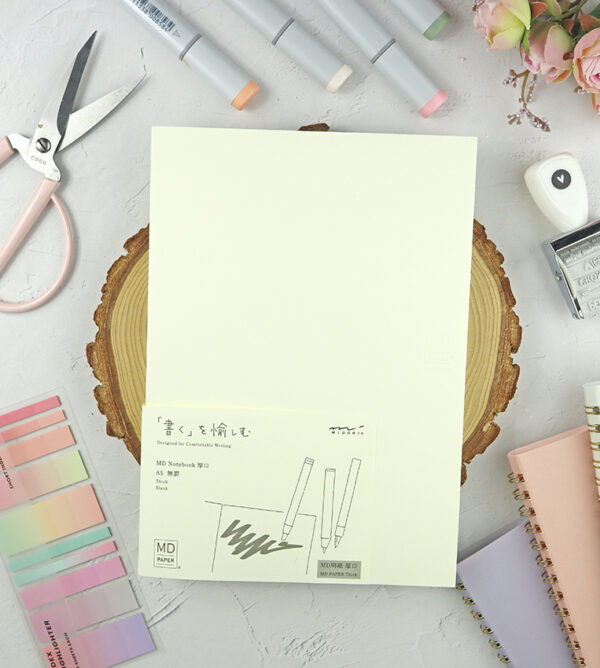 Cuaderno A5 Liso Grueso de Midori