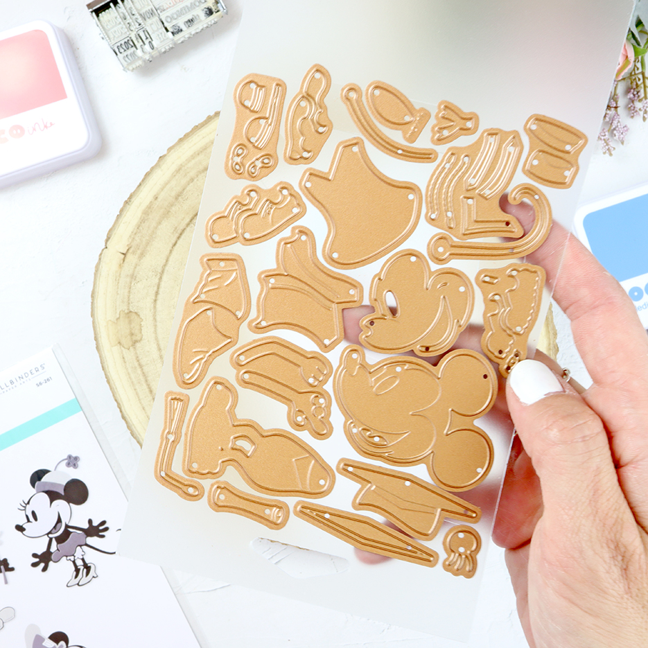 Set de troqueles Classic Mouse Graduation de Spellbinders - Imagen 3