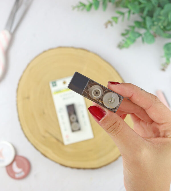 Corrector Negro de Midori
