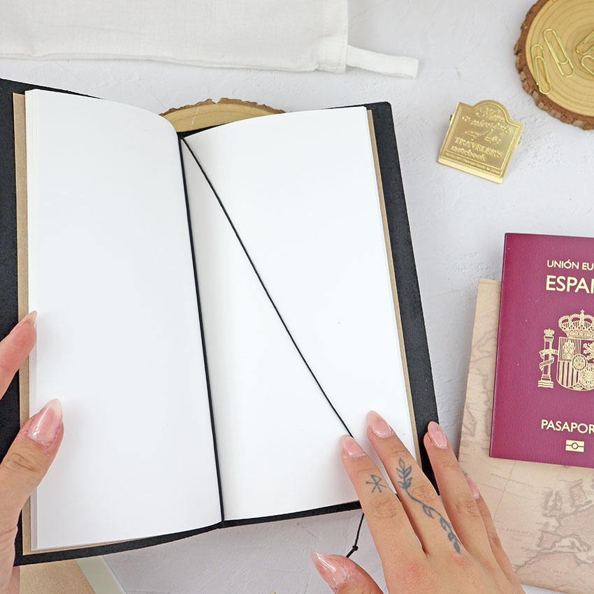 Set Traveler's Notebook Regular Negro - Imagen 11